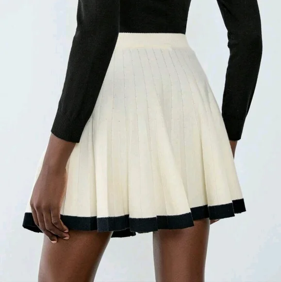 Contrasting Color Knitted A-Line Mini Skirt With Belt, Stylish & Versatile - Picture 2 of 4